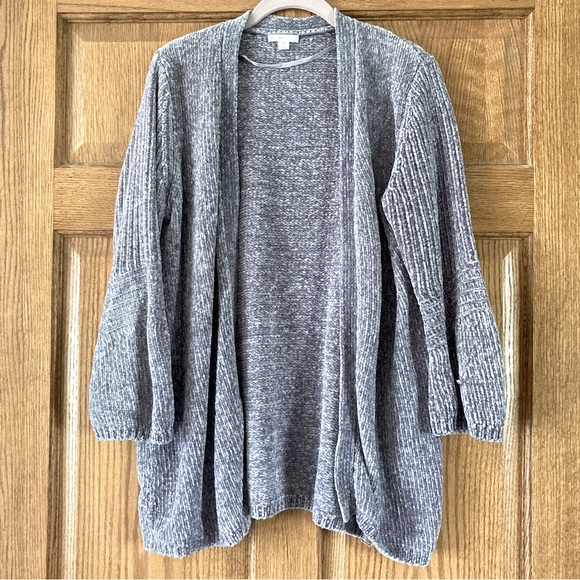 Cato Sweaters - 5/$15 Cato Velvety Soft, Silvery Gray Open Cardigan Sweater Medium